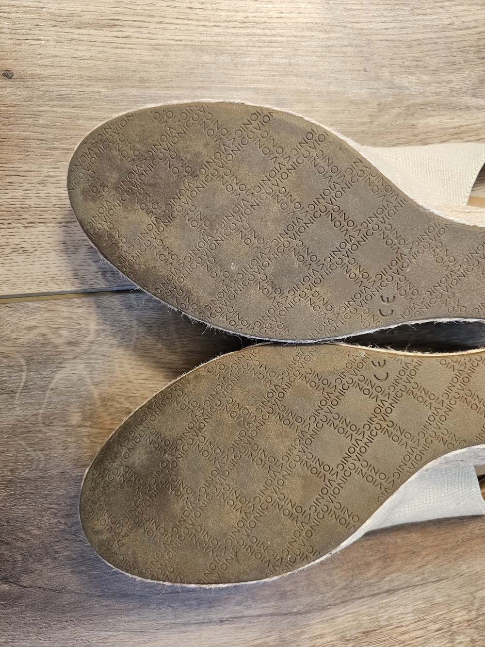 Vionic Women's Beige Slingback Wedge Espadrilles - Size 8.5 EUC - Picture 6 of 8